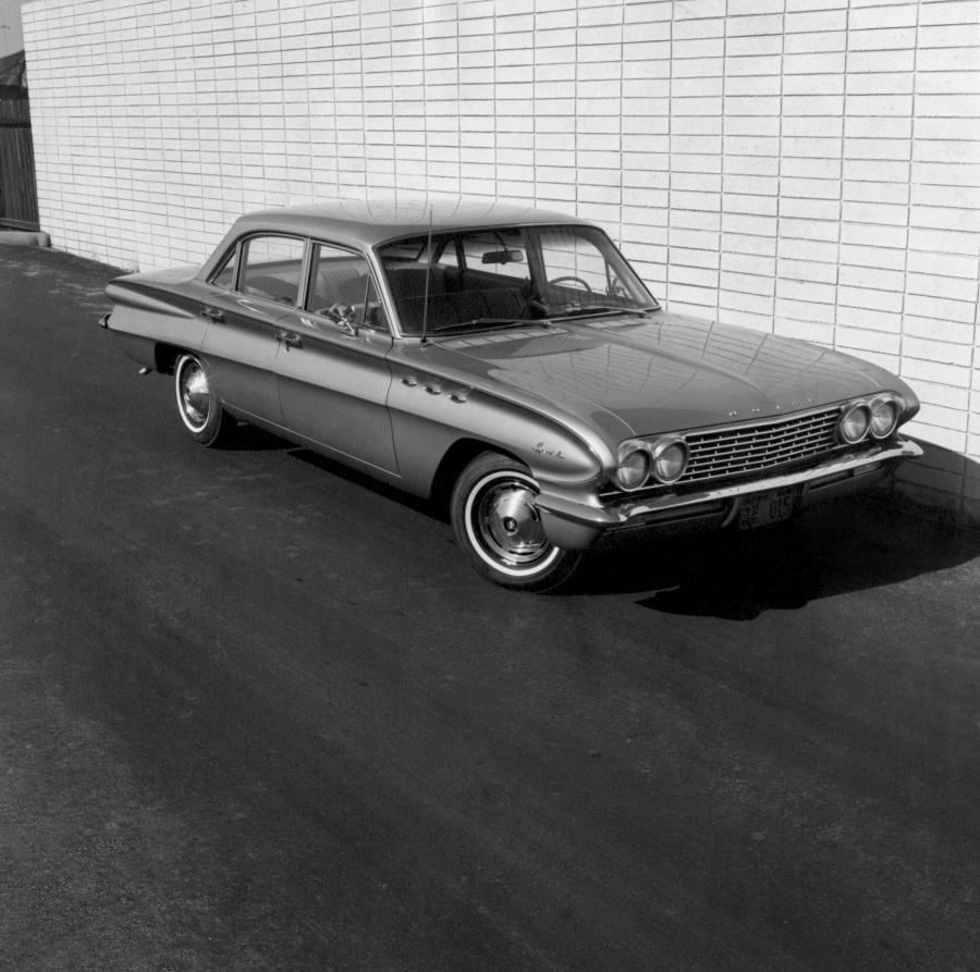  Buick Special Deluxe Sedan (4119) 1961 года  (фото 6 из 6)